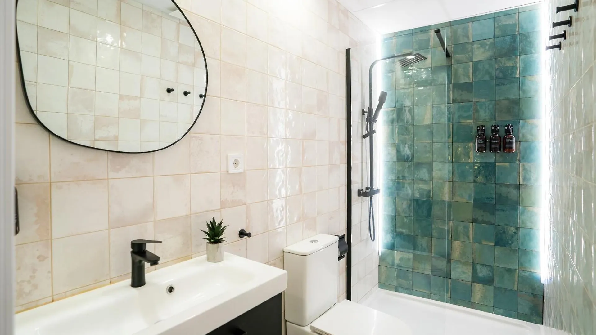 Nomad Malaga - Airport III Apartment Spain
